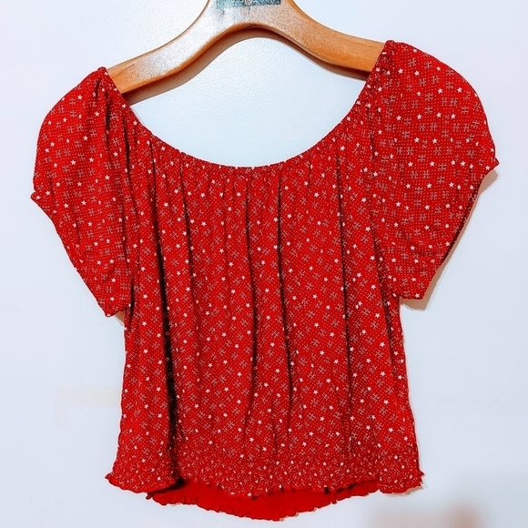 Hollister off shoulder crop top - Picture 2 of 9